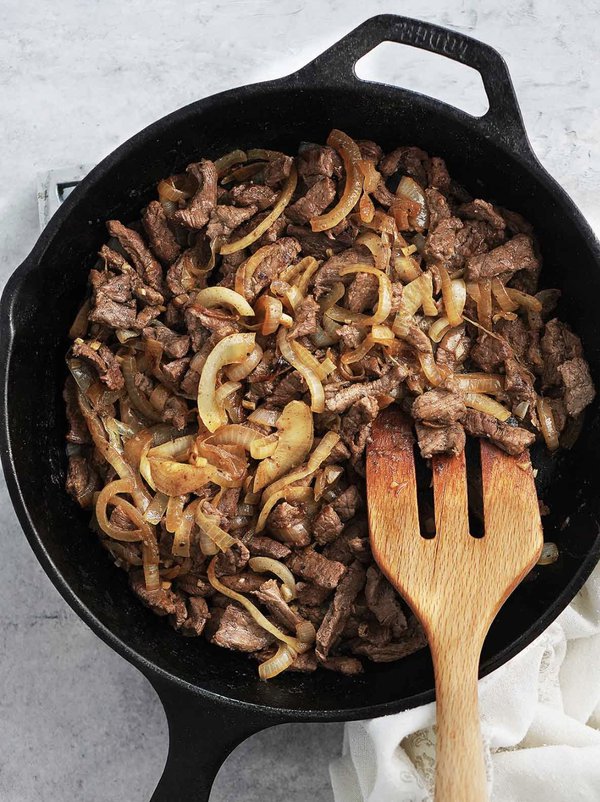 Bistec Encebollado.jpg